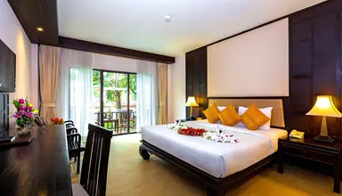 Nipa Resort