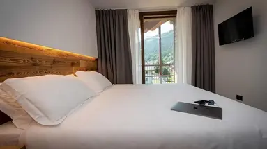 Nira