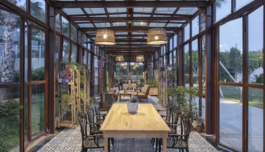 Nirvana Cosmopolitan