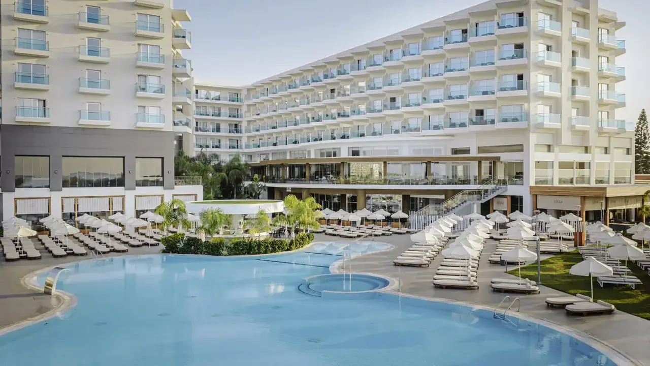 Nissi Blu Beach Resort