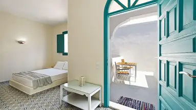 Nissia Apartments