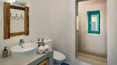 Nissia Apartments