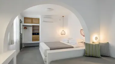 Nissia Kamares