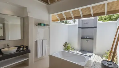 Niva Kurumba Maldives