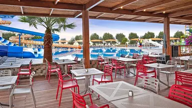 Noah's Ark Deluxe Hotel & Spa