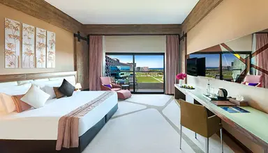 Noah's Ark Deluxe Hotel & Spa