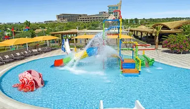 Noah's Ark Deluxe Hotel & Spa