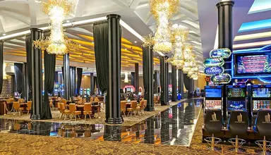 Noah's Ark Deluxe Hotel & Spa
