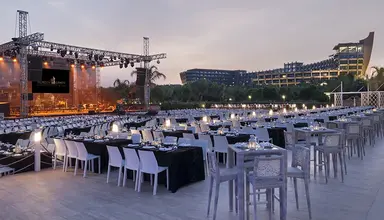 Noah's Ark Deluxe Hotel & Spa