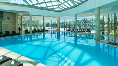 Noah's Ark Deluxe Hotel & Spa