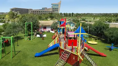 Noah's Ark Deluxe Hotel & Spa
