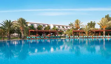 Noah's Ark Deluxe Hotel & Spa