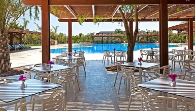 Noah's Ark Deluxe Hotel & Spa