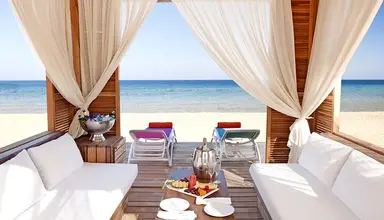 Noah's Ark Deluxe Hotel & Spa