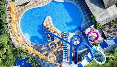 Noah's Ark Deluxe Hotel & Spa