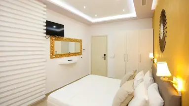 Noar Boutique