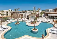 Noble Hotel and Suites