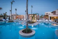Noble Hotel and Suites