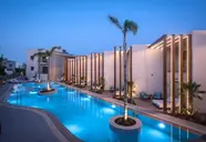 Noble Hotel and Suites