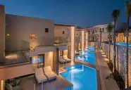 Noble Hotel and Suites
