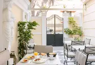 Noble Suites