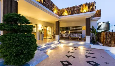 Nostos Beach Boutique