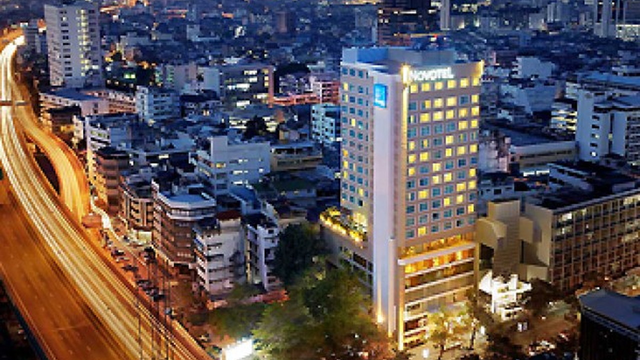 Novotel Bangkok Fenix