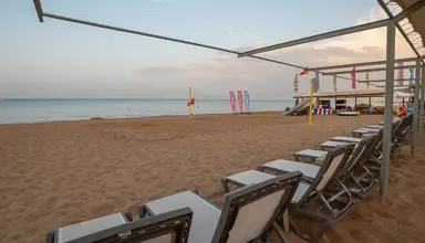 Numa Club Side