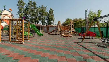 Numa Club Side