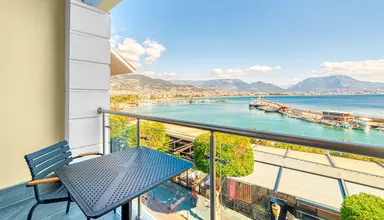 Numa Port Hotel