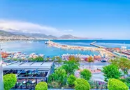 Numa Port Hotel