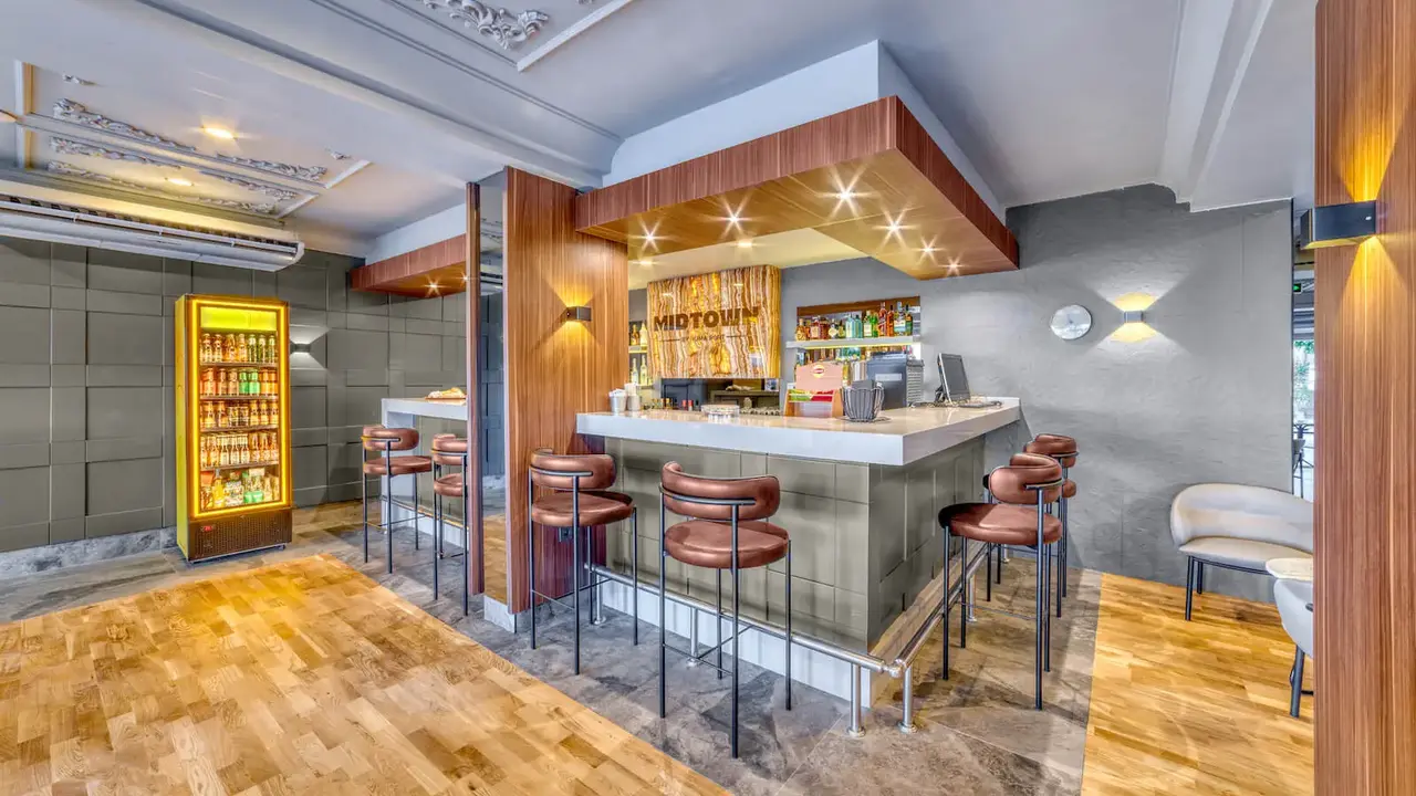 Numa Port Hotel