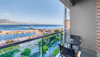 Numa Port Hotel
