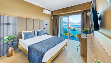 Numa Port Hotel
