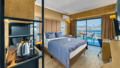 Numa Port Hotel