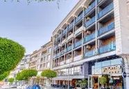 Numa Port Hotel