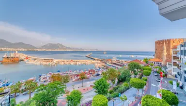 Numa Port Hotel