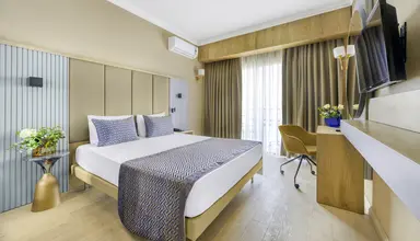 Numa Port Hotel