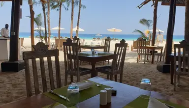 Nungwi Inn Beach Cottages