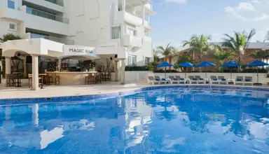 Nyx Cancun
