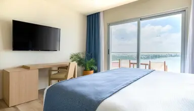 Nyx Cancun
