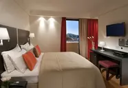 O&B Athens Boutique