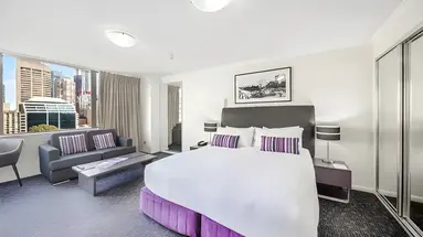Oaks Hyde Park Suites