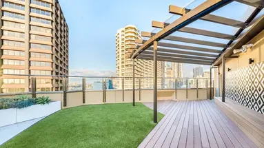 Oaks Hyde Park Suites