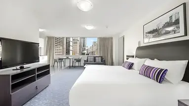 Oaks Hyde Park Suites