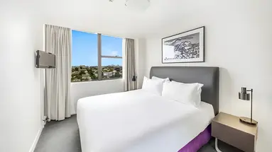 Oaks Hyde Park Suites