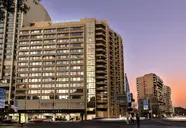 Oaks Hyde Park Suites