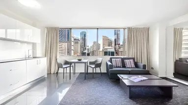 Oaks Hyde Park Suites