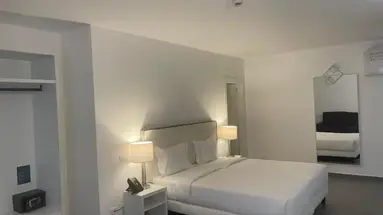 Oasis Atlantico White