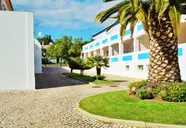 Oasis Beach Apartments